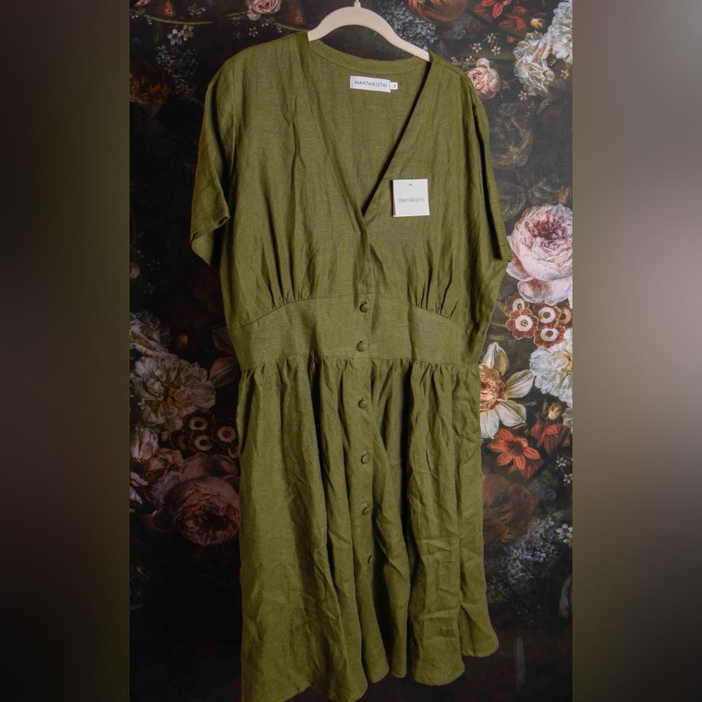 Green linen sundress - handmade by seamstress (Mantaikotai on Etsy) 14/16 XL